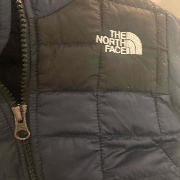 North Face jacket - Picture 3 of 3